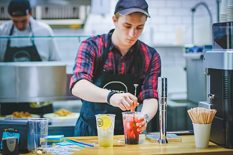 Invest in Food Franchises: Unlock the latest Industry trends