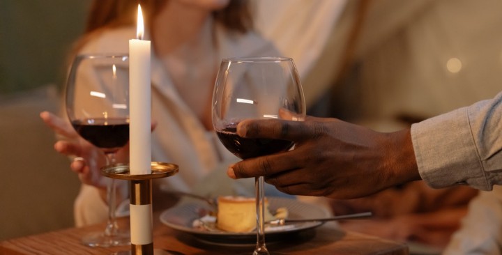 Why Are Restaurants Buying Contactless Technology?