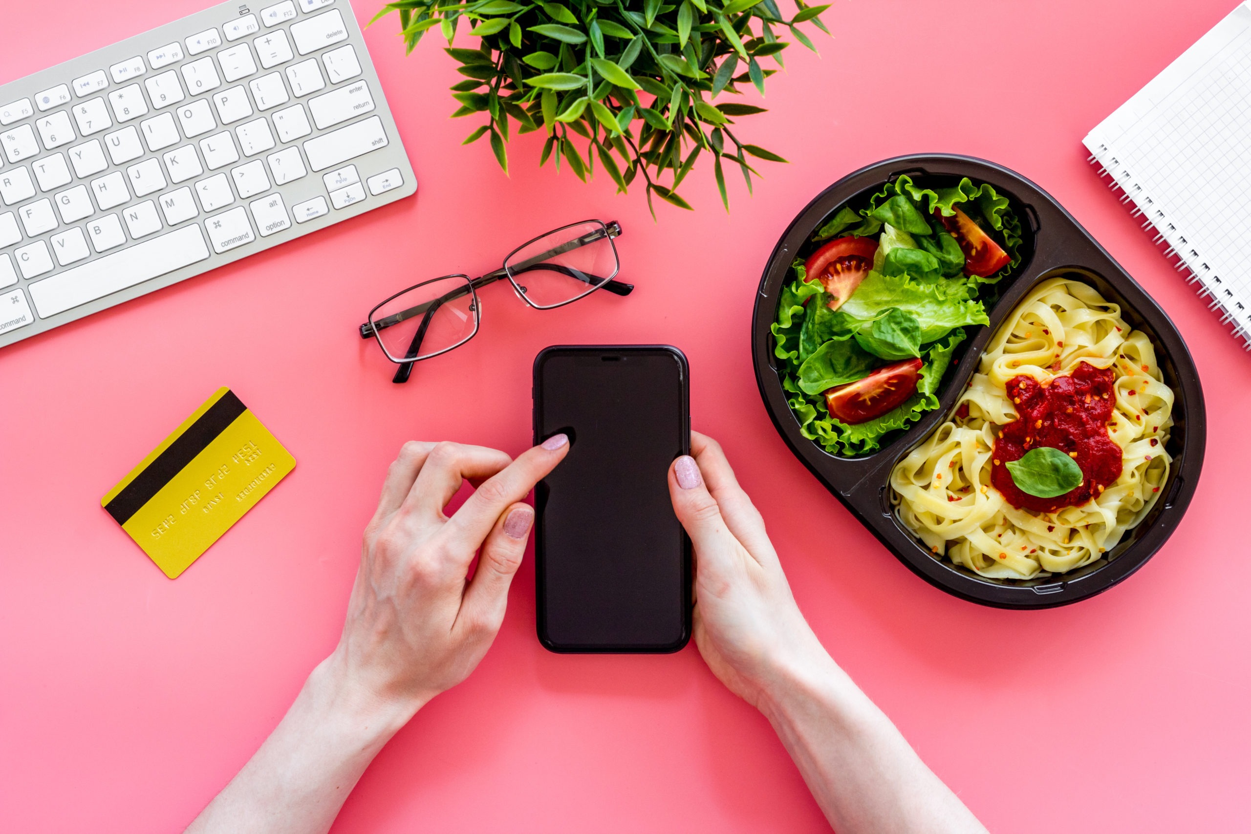 Why Restaurants Rely on Technology So Much