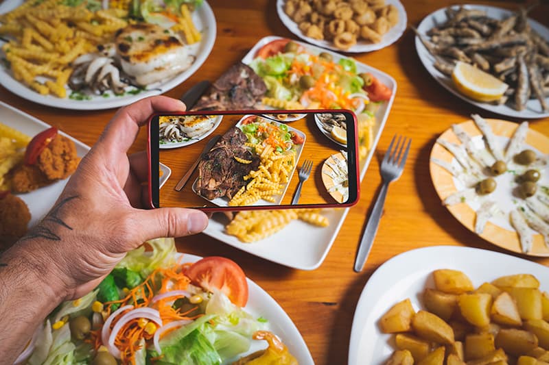 Instagram for Restaurant: A brief marketing guide